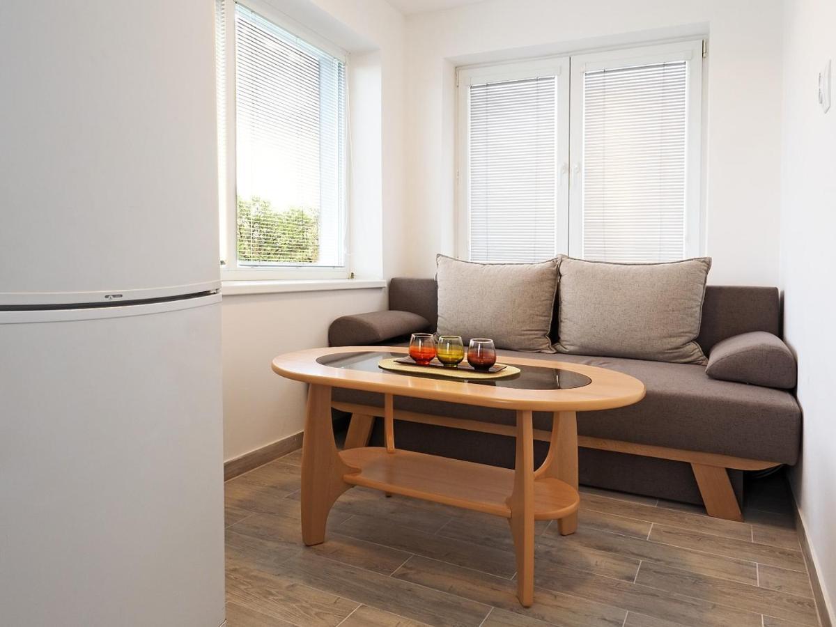 Penzion Kendy Apartment Mistrin ภายนอก รูปภาพ